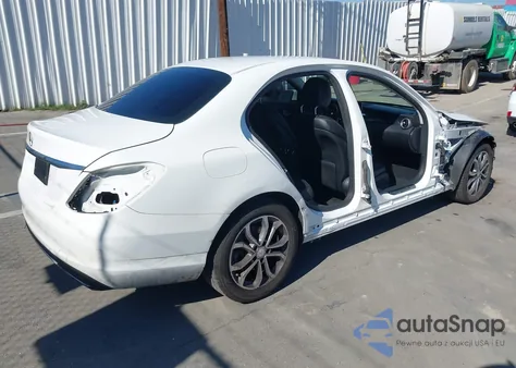 2015 Mercedes-Benz C 300 from USA, damaged, VIN 55SWF4JB7FU055862